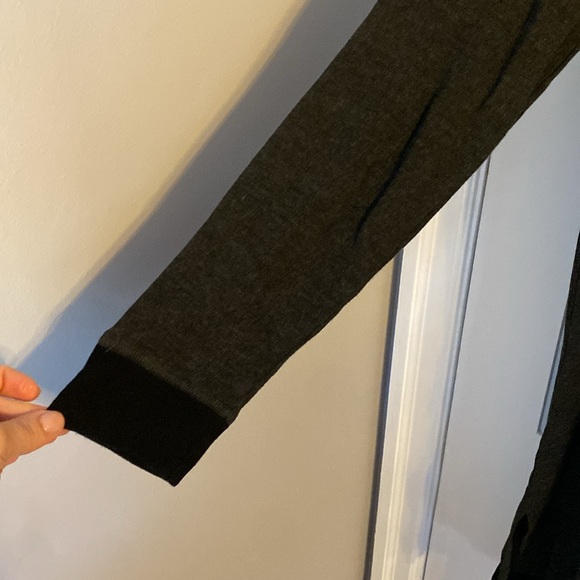 Cable & Gauge long sleeve charcoal gray and black cowl neck dress. Size L - Picture 5 of 7